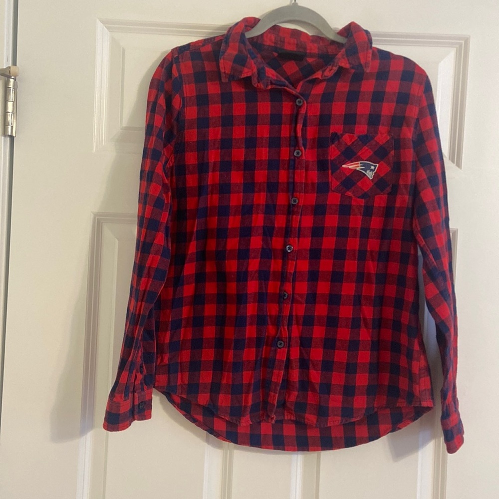 🧡 Junior’s New England Patriots button down flannel shirt